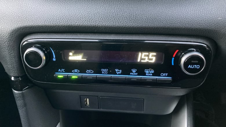 Toyota Yaris 1.5 Hybrid Design 5dr CVT Hybrid Hatchback